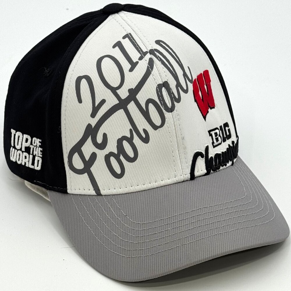 Wisconsin Badgers 2011 Big 10 Champion Hat Top of the World Locker Room Ed Cap